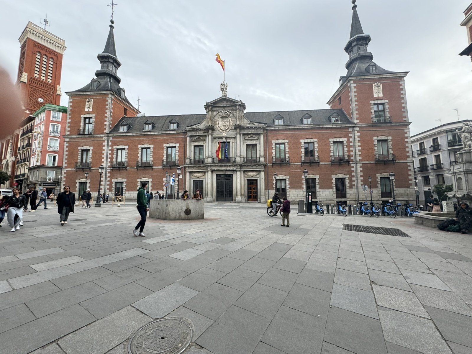 Casa de la Villa and the surrounding square.